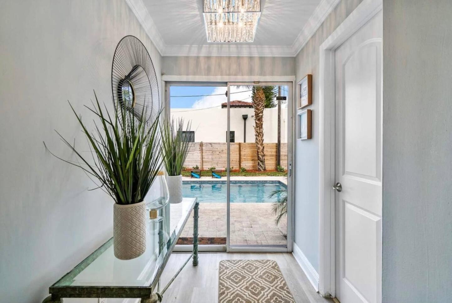 Luxury Oasis Wheated Pool, Near Beachdwtn