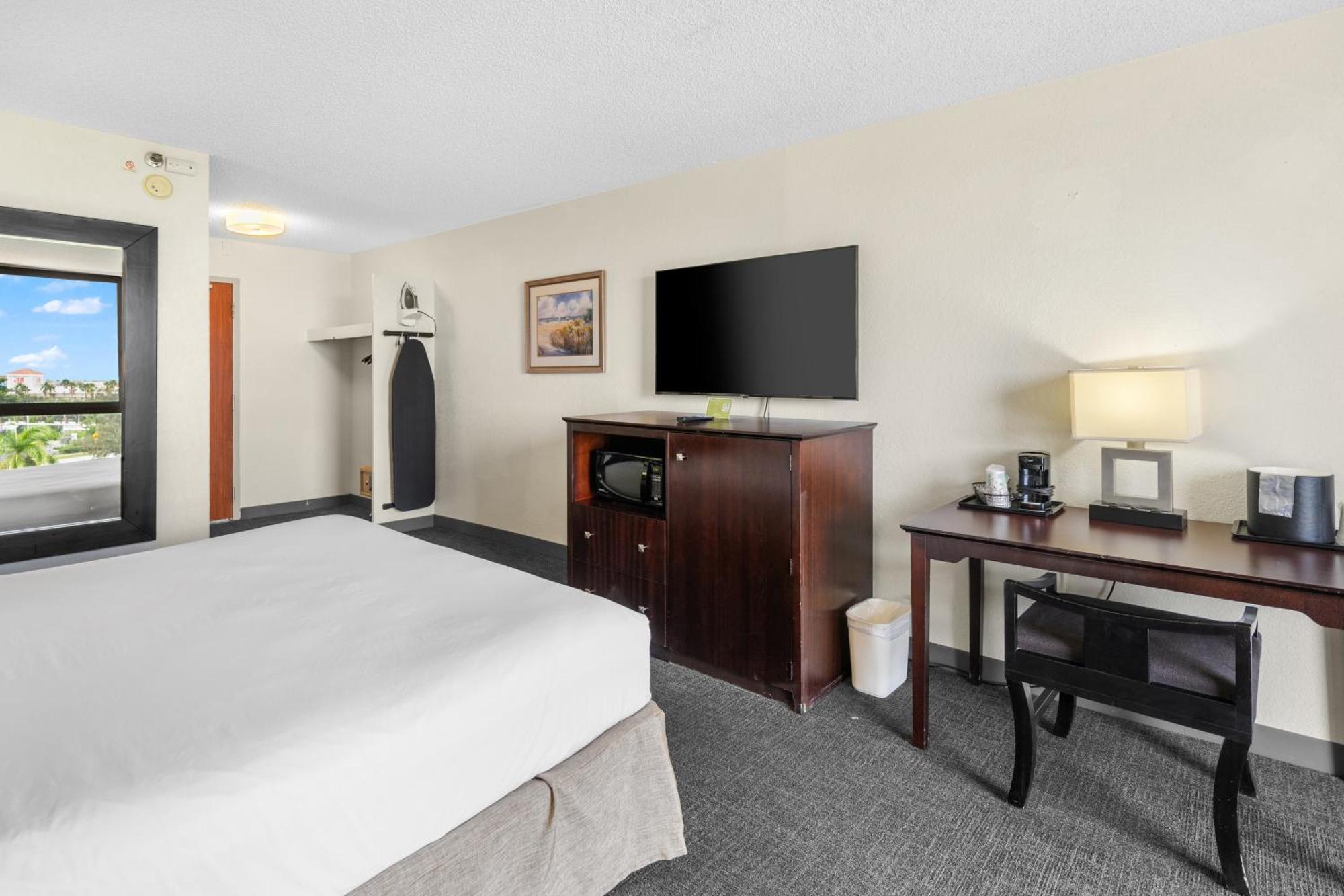 88 Palms & Event Center 2*