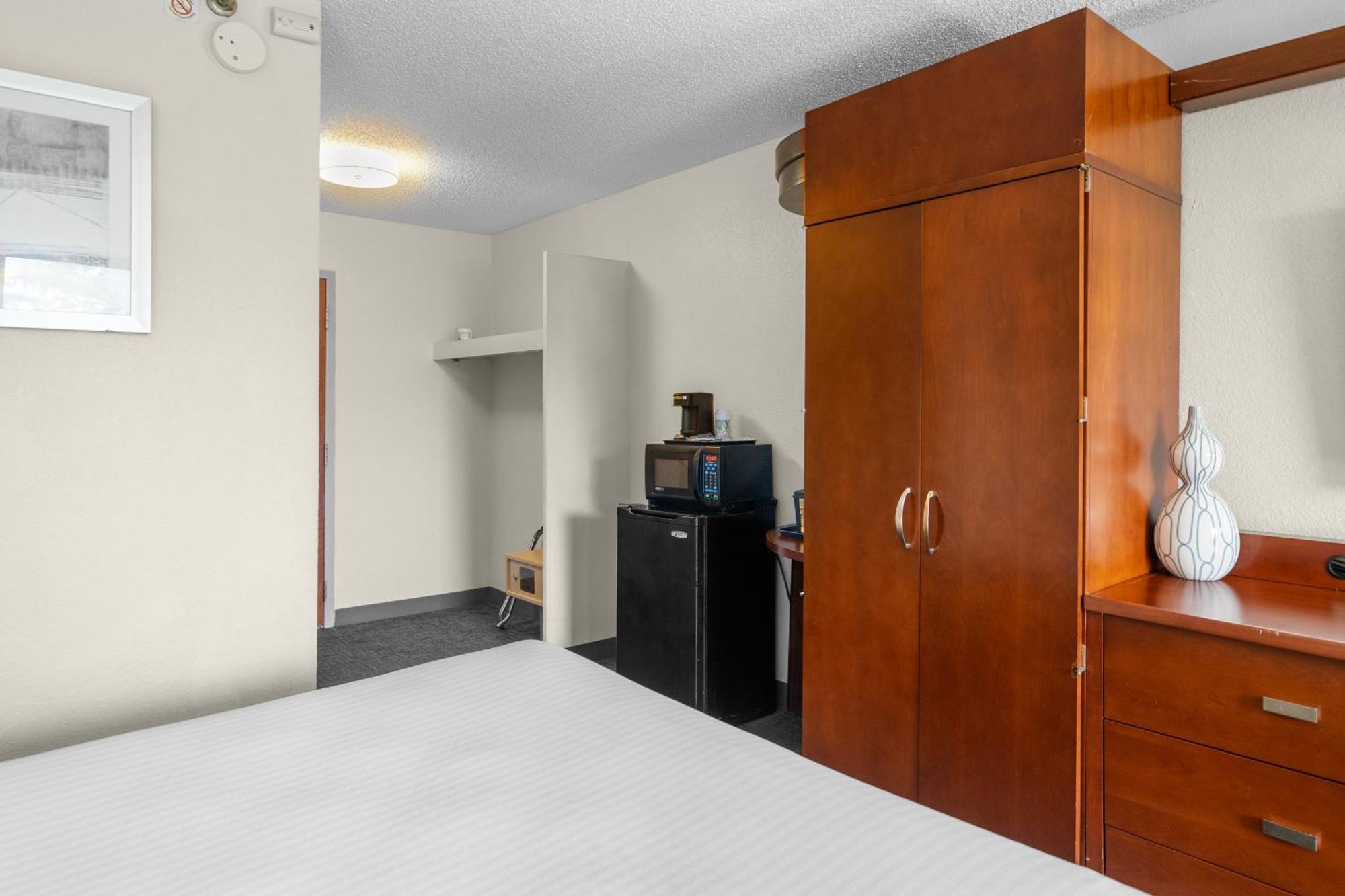 Hotel 88 Palms & Event Center West Palm Beach