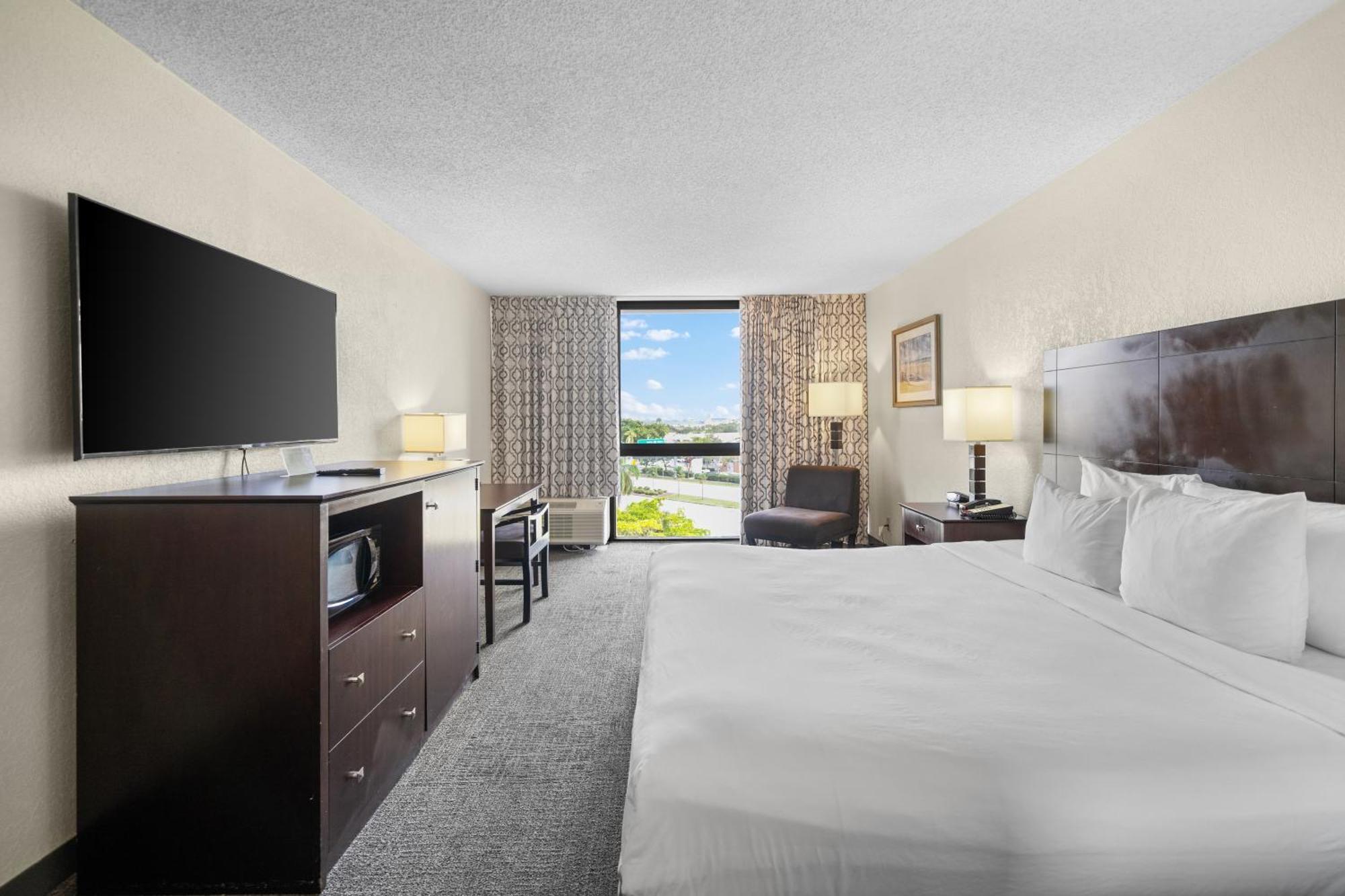 Hotel 88 Palms & Event Center