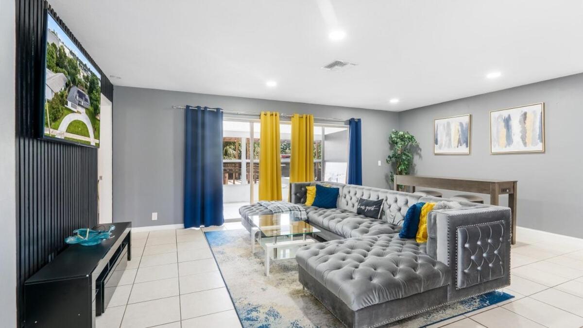 Luxury Queen Hot-tub And Jacuzzi * West Palm Beach