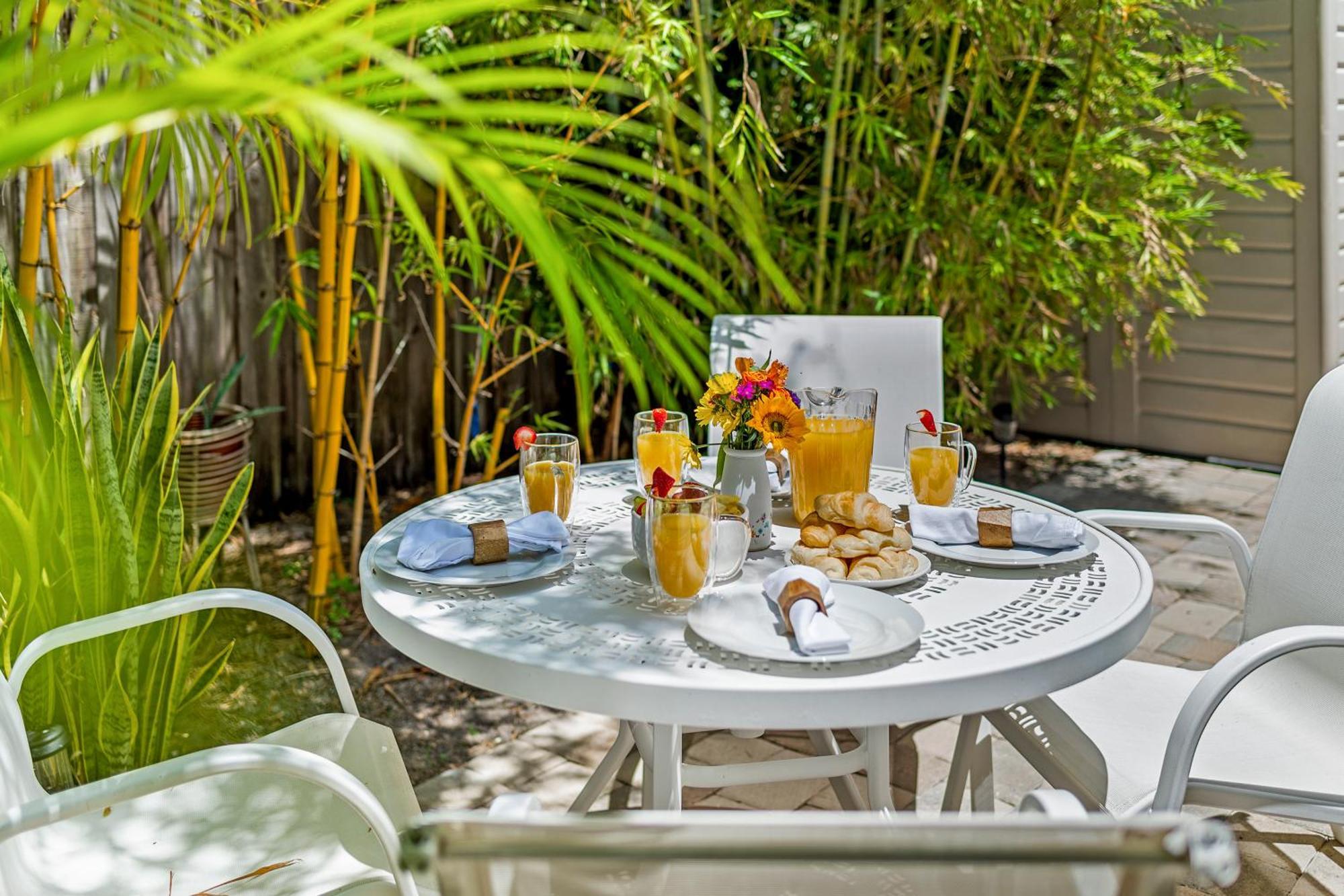 Holiday home Boho Paradise W Heated Saltwater Pool &