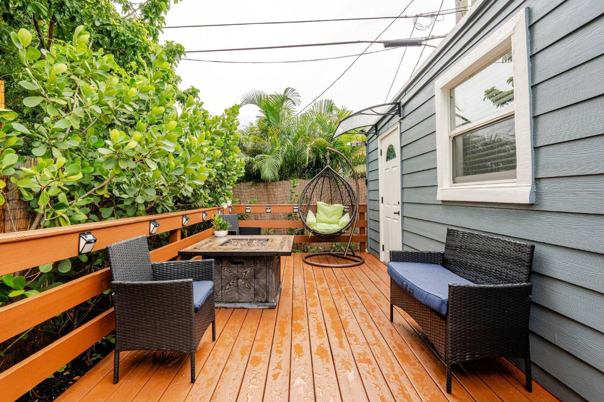 Stylish Retreat, Hot Tub, Bikes, Holiday home *