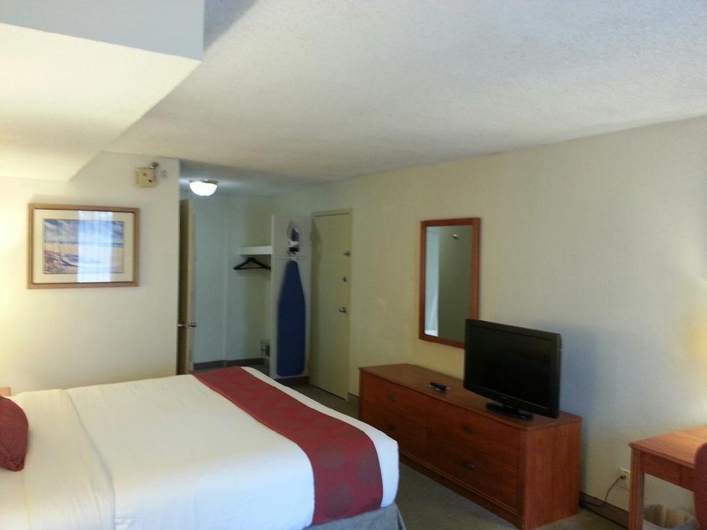 Ramada By Wyndham West Palm Airport West Palm Beach