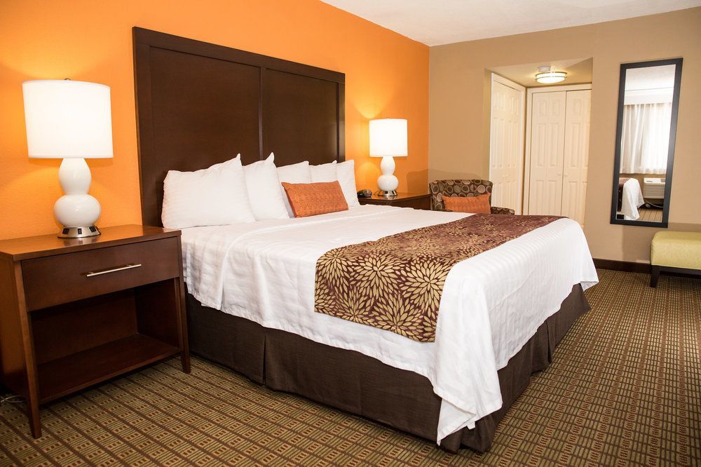 Western Palm Lakes 3*