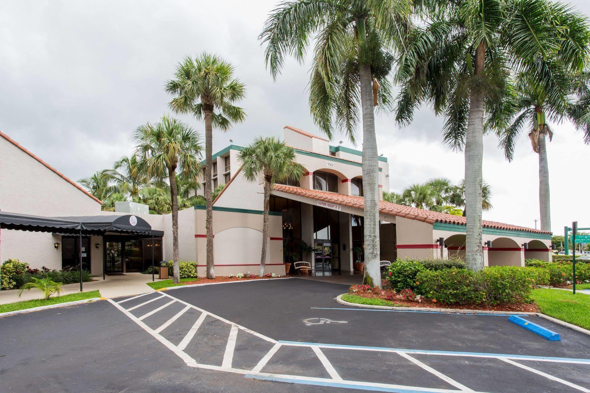 Hotel Ramada By Wyndham West Palm Airport West Palm Beach