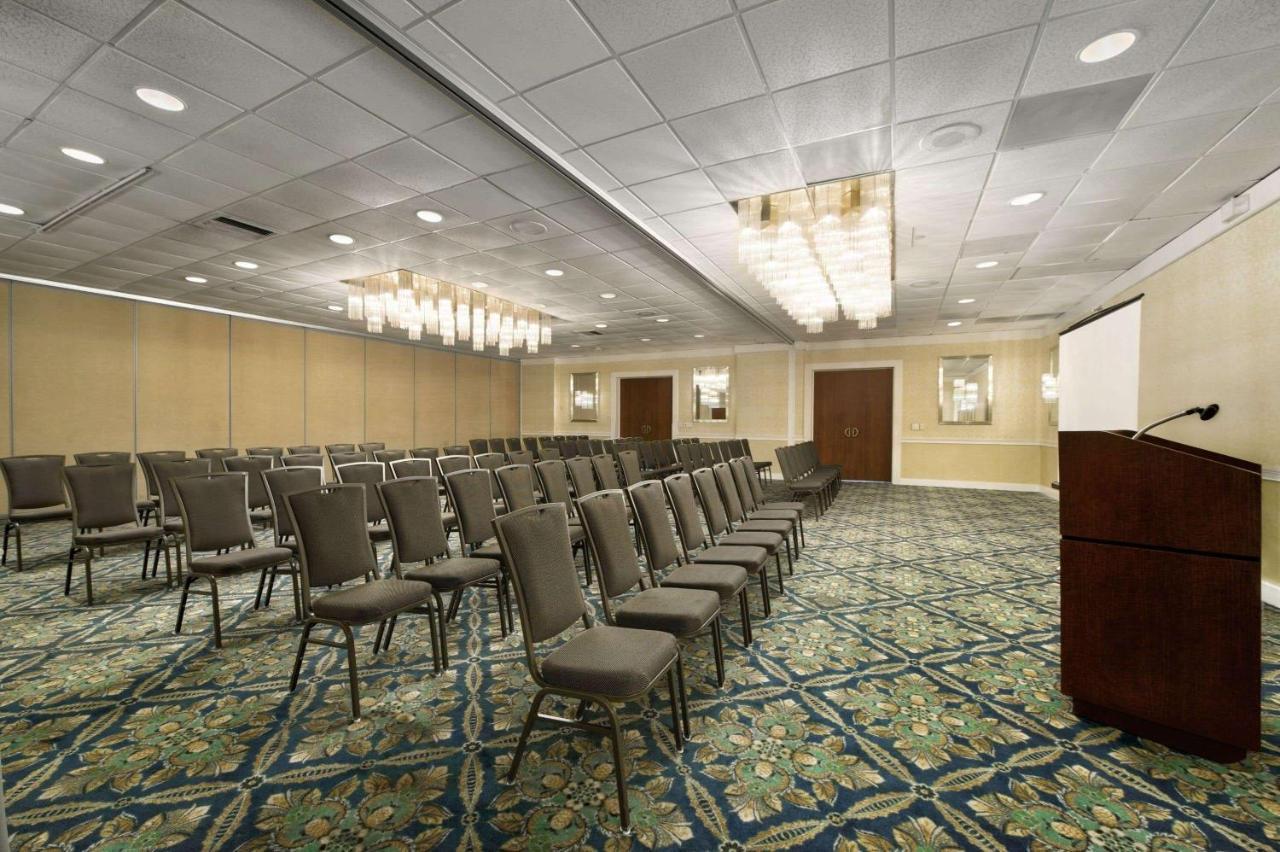 Ramada By Wyndham West Palm Airport 3* West Palm Beach