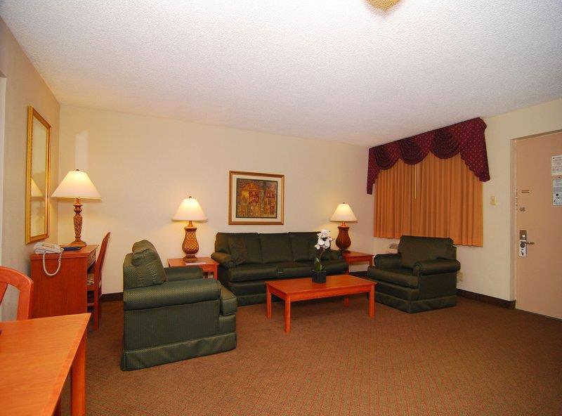 Hotel Western Palm Lakes 3*